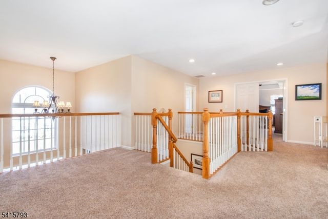 38 Saunders Ln, Mount Olive Twp., NJ 07840