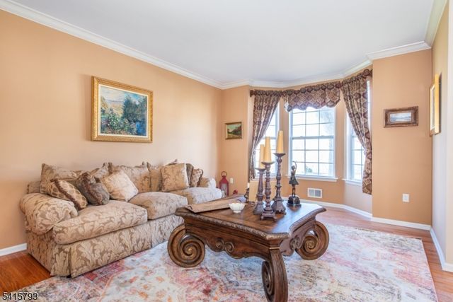 38 Saunders Ln, Mount Olive Twp., NJ 07840