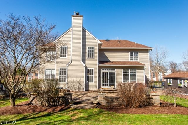 38 Saunders Ln, Mount Olive Twp., NJ 07840