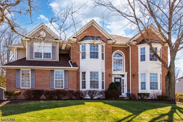 38 Saunders Ln, Mount Olive Twp., NJ 07840