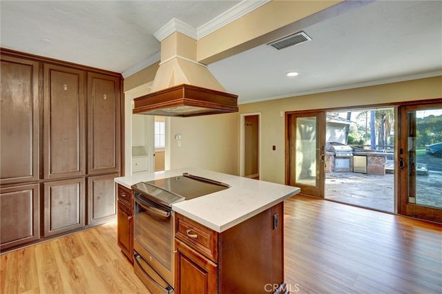 2428 Hutchison Street, Vista, CA 92084