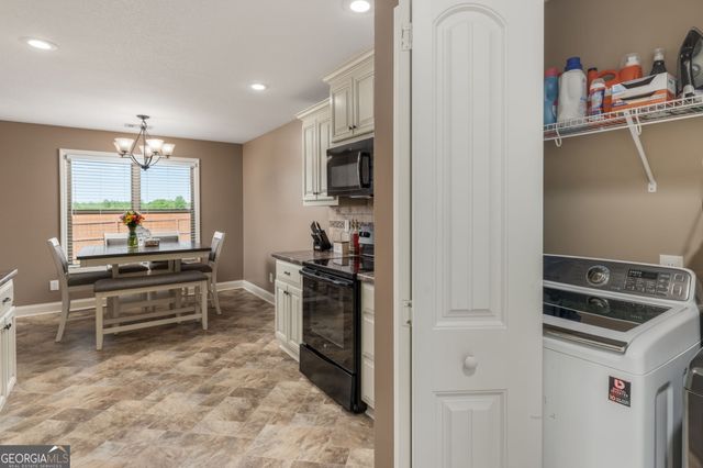 304 Worchester Circle, Perry, GA 31069