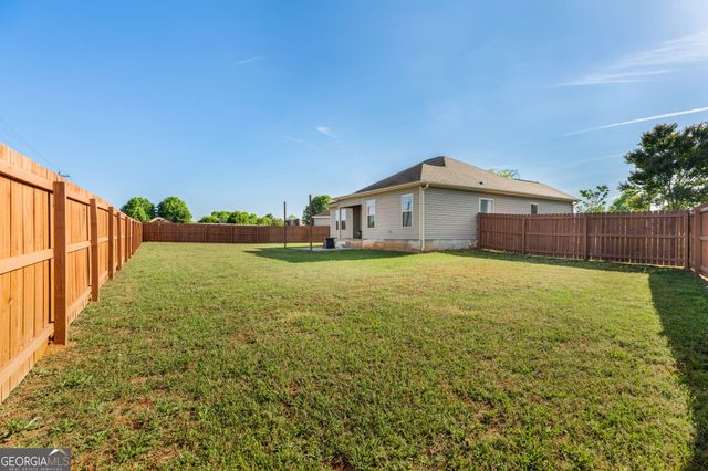 304 Worchester Circle, Perry, GA 31069