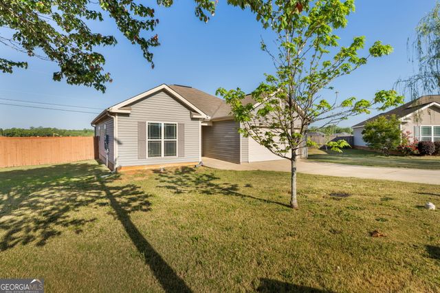 304 Worchester Circle, Perry, GA 31069