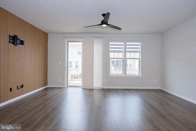 9365 BARNES LOOP, Manassas, VA 20110