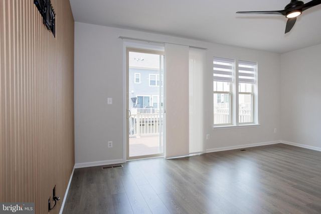 9365 BARNES LOOP, Manassas, VA 20110
