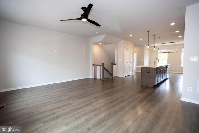 9365 BARNES LOOP, Manassas, VA 20110