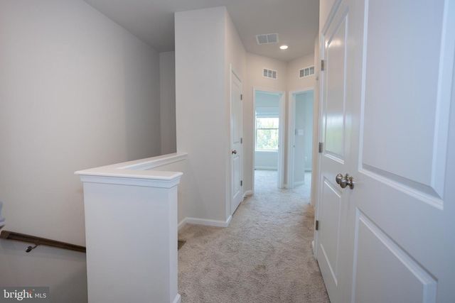 9365 BARNES LOOP, Manassas, VA 20110
