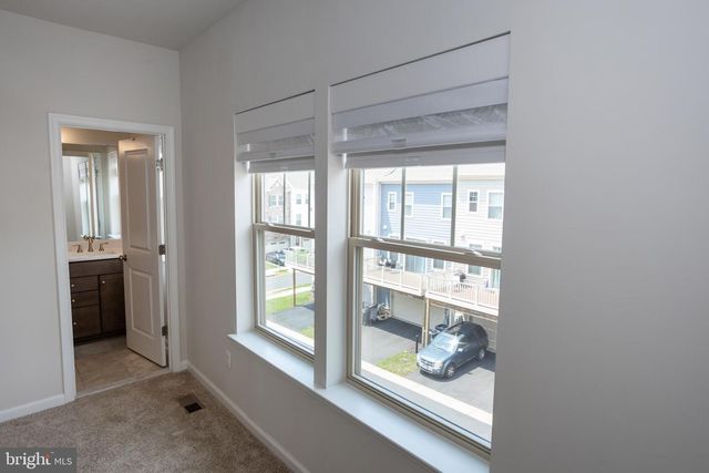 9365 BARNES LOOP, Manassas, VA 20110