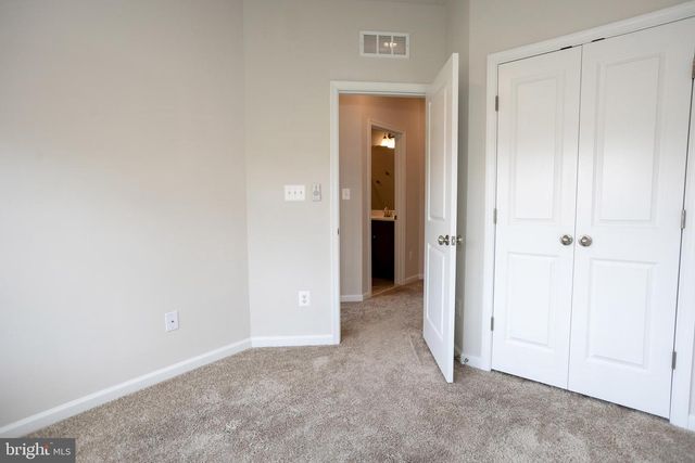 9365 BARNES LOOP, Manassas, VA 20110