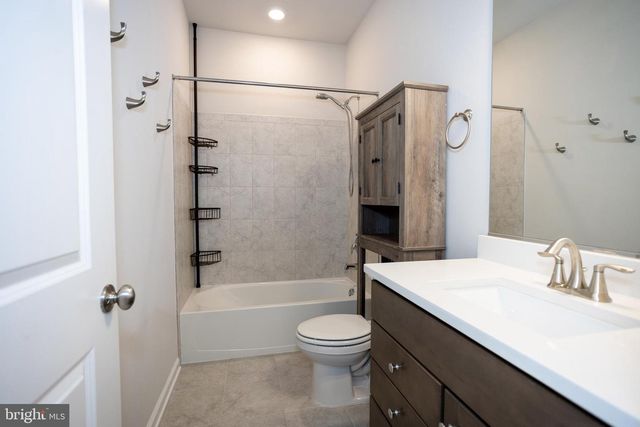 9365 BARNES LOOP, Manassas, VA 20110