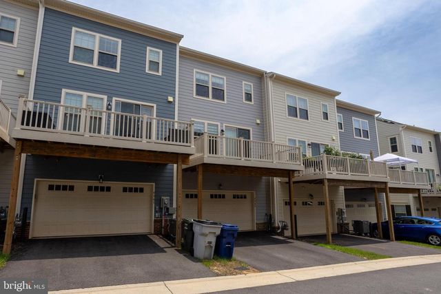9365 BARNES LOOP, Manassas, VA 20110