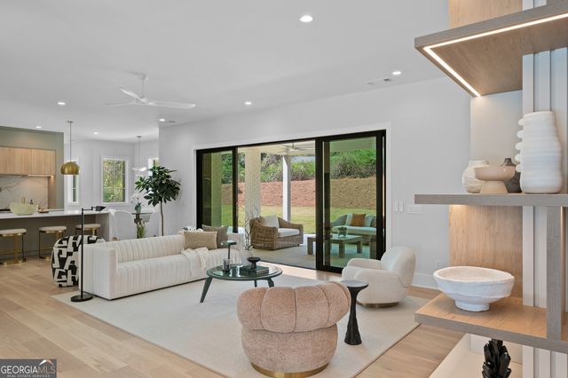 372 Chattahoochee Street, Roswell, GA 30075