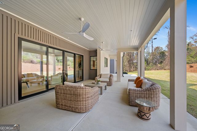 372 Chattahoochee Street, Roswell, GA 30075