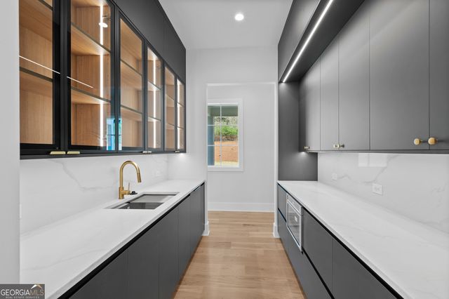 372 Chattahoochee Street, Roswell, GA 30075
