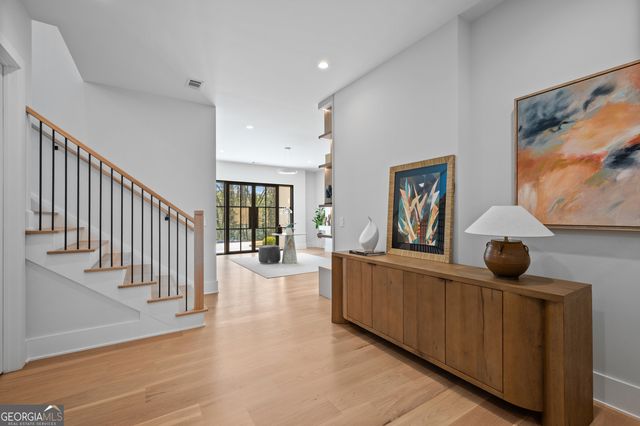 372 Chattahoochee Street, Roswell, GA 30075