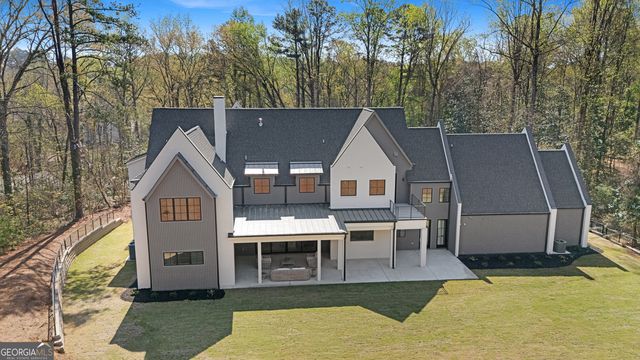 372 Chattahoochee Street, Roswell, GA 30075