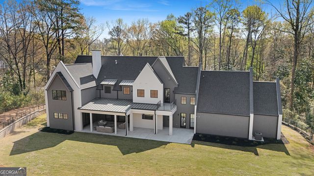 372 Chattahoochee Street, Roswell, GA 30075