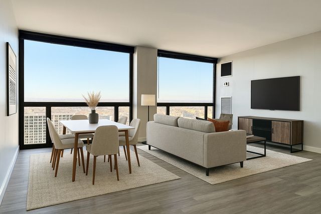 4343 N Clarendon Avenue 2613, Chicago, IL 60613