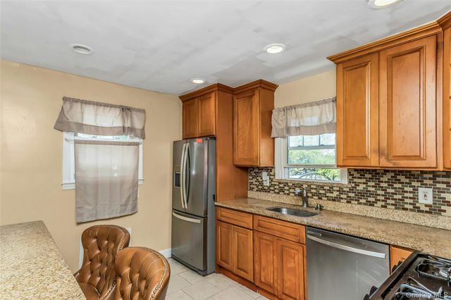 1395 Exeter Street, North Baldwin, NY 11510
