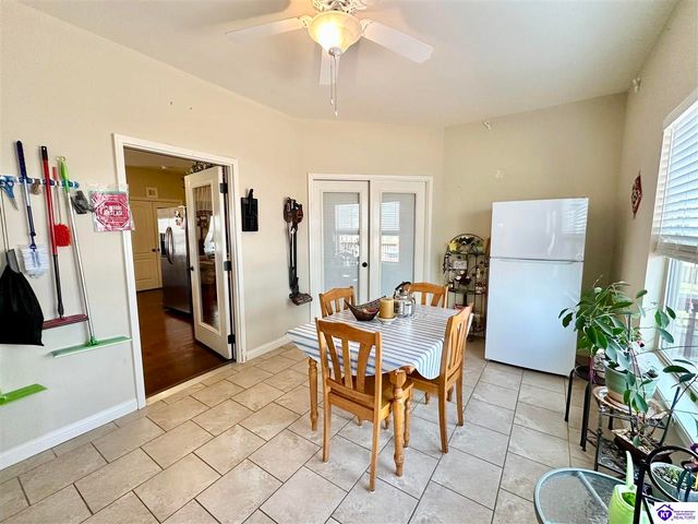 202 Sangria Drive, Vine Grove, KY 40175