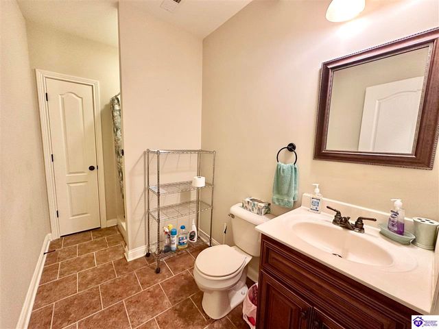 202 Sangria Drive, Vine Grove, KY 40175