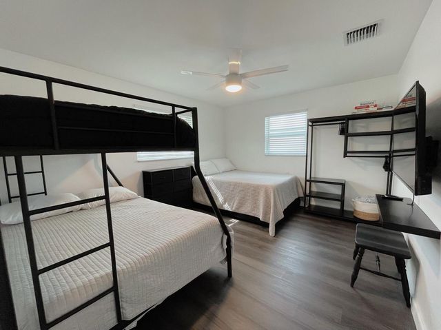 1523 Berkshire Avenue, Jupiter, FL 33469