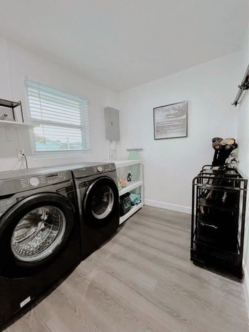 1523 Berkshire Avenue, Jupiter, FL 33469