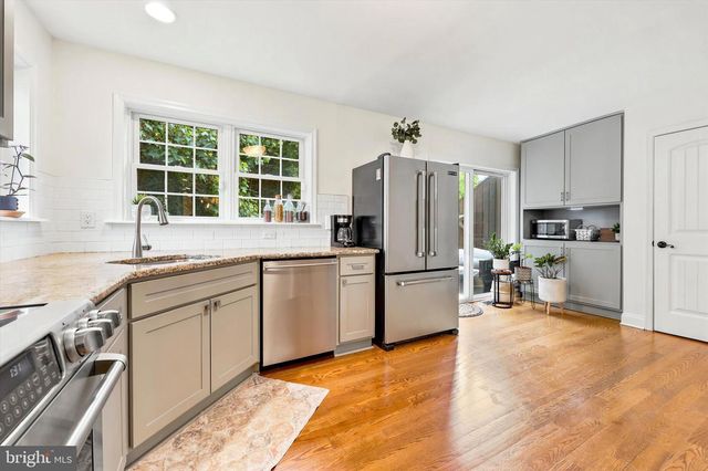 257 PAOLI AVE, Philadelphia, PA 19128