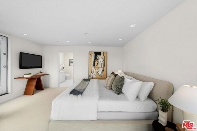 110 Ocean Park Boulevard 504, Santa Monica, CA 90405