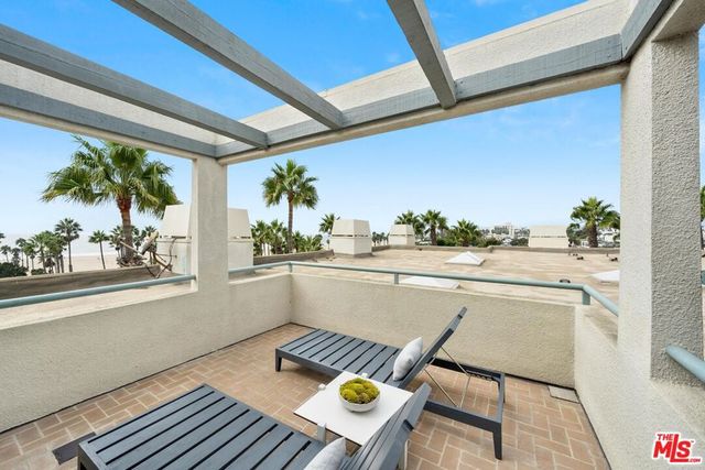 110 Ocean Park Boulevard 504, Santa Monica, CA 90405
