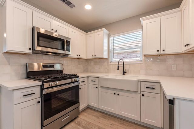 4813 Cedar Street, Pasadena, TX 77586