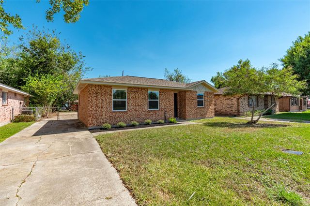 4813 Cedar Street, Pasadena, TX 77586
