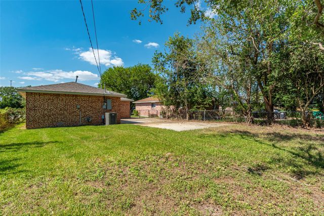 4813 Cedar Street, Pasadena, TX 77586