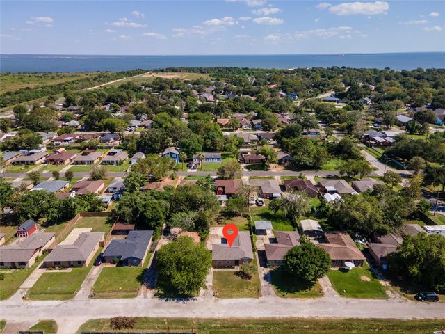 4813 Cedar Street, Pasadena, TX 77586