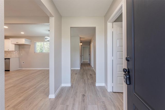 4813 Cedar Street, Pasadena, TX 77586