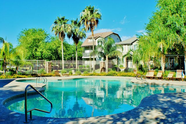 1319 S Sabino Drive, Gilbert, AZ 85296