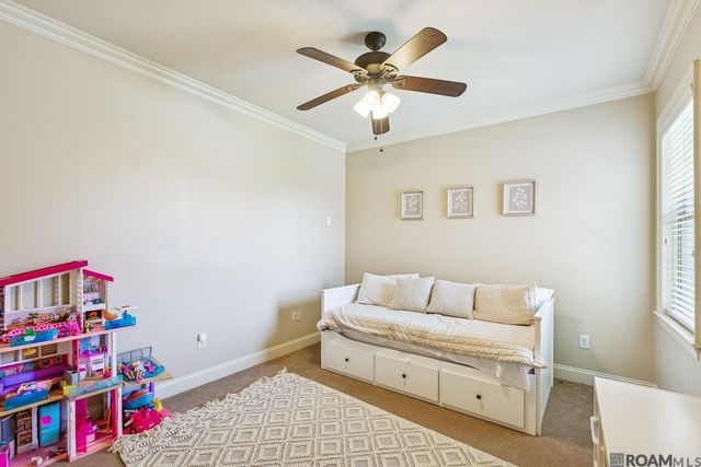 8910 Glenfield Dr, Saint George, LA 70809