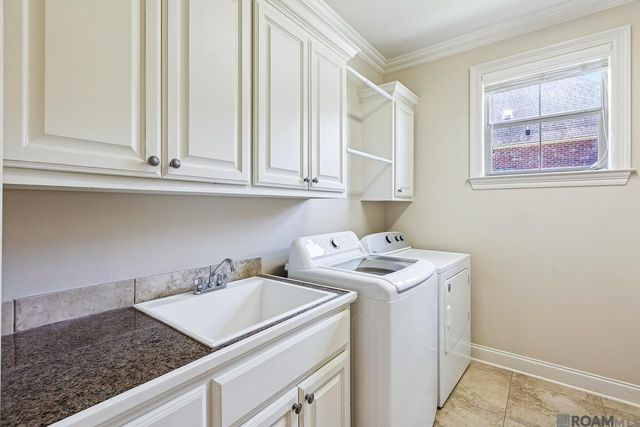 8910 Glenfield Dr, Saint George, LA 70809