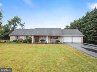 350 ASHTON DR, Falling Waters, WV 25419