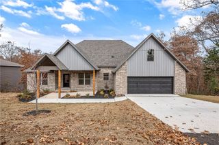 52 Morvan Drive, Bella Vista, AR 72715