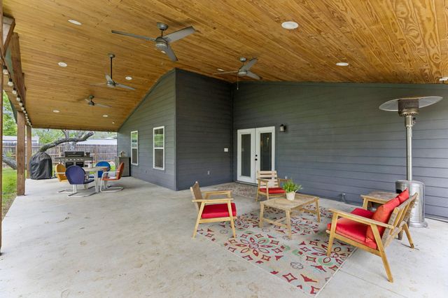 12747 Burson DR, Manchaca, TX 78652