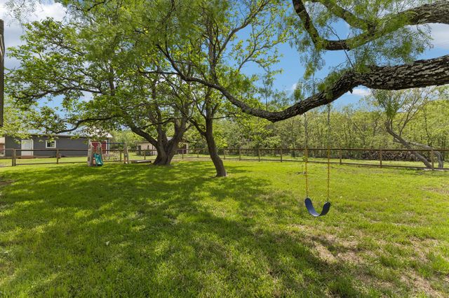 12747 Burson DR, Manchaca, TX 78652
