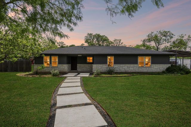 12747 Burson DR, Manchaca, TX 78652
