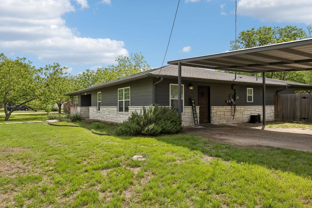 12747 Burson DR, Manchaca, TX 78652