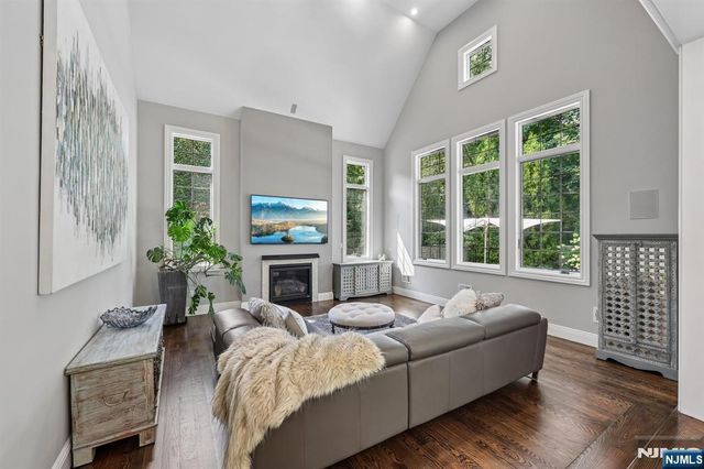47 Rutgers Street, Closter, NJ 07624