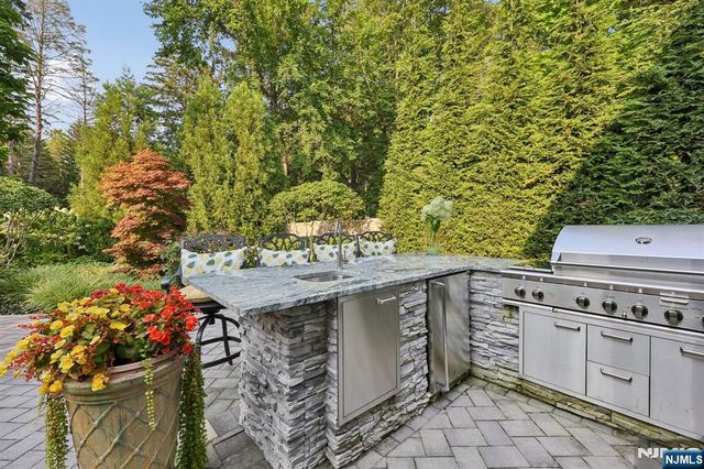 47 Rutgers Street, Closter, NJ 07624
