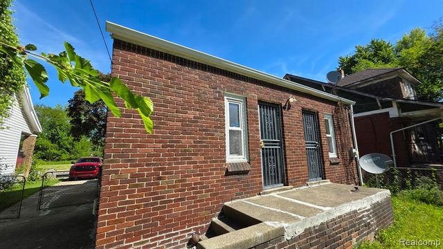 11750 Elmdale Street, Detroit, MI 48213