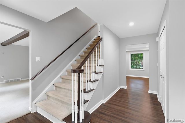 9020 Bridge Road, Grosse Ile, MI 48138