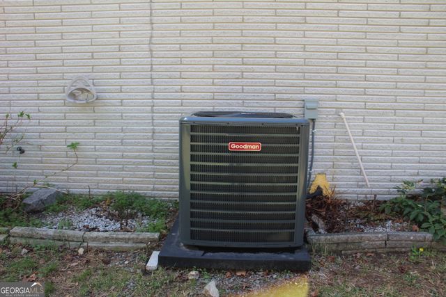 2021 Irwin Bridge Road NW, Conyers, GA 30012